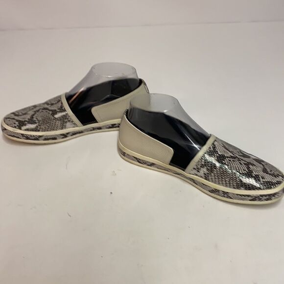 LOGO by Lori Goldstein Mixed Media Sneaker A20 - Picture 4 of 10